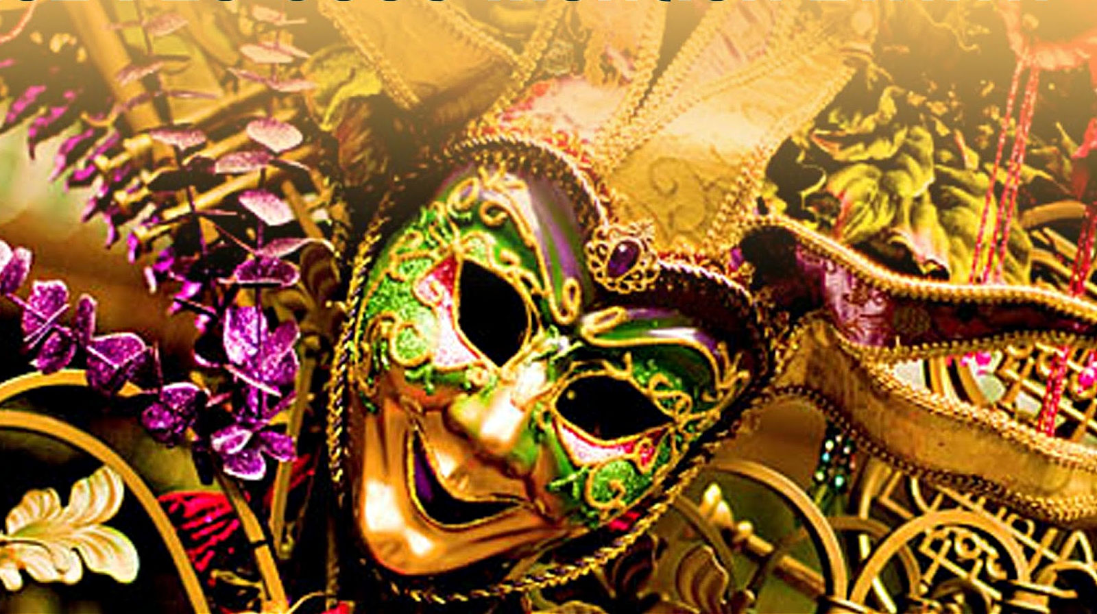 beaufort mardi gras mask on a fence