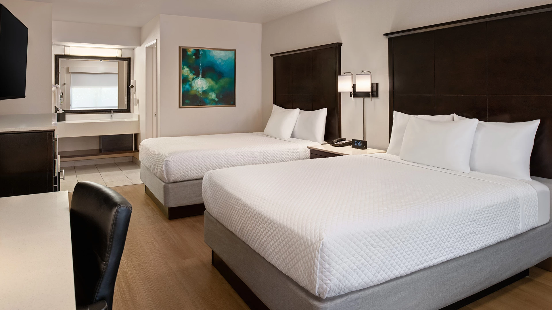 Cortona Inn and Suites Anaheim Resort — photo 10 of 60