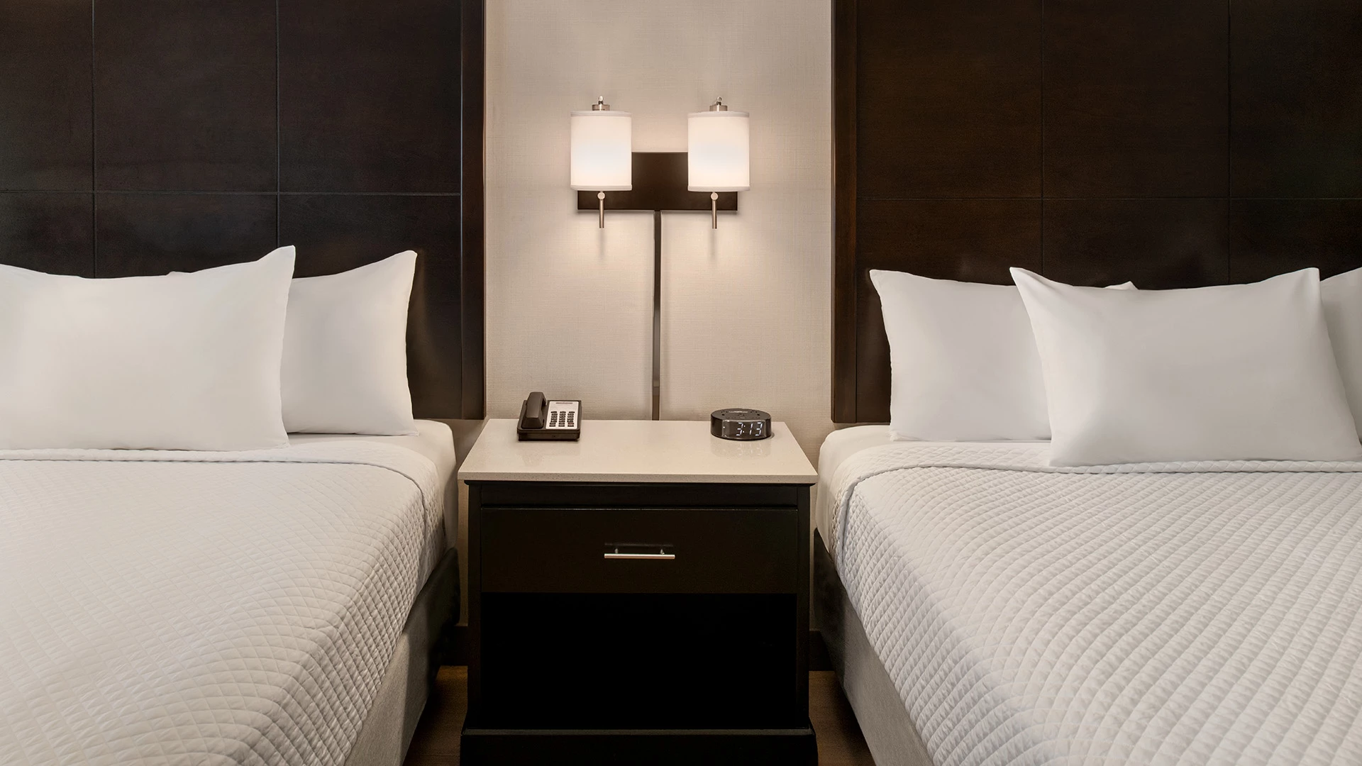Cortona Inn and Suites Anaheim Resort — gallery preview 3