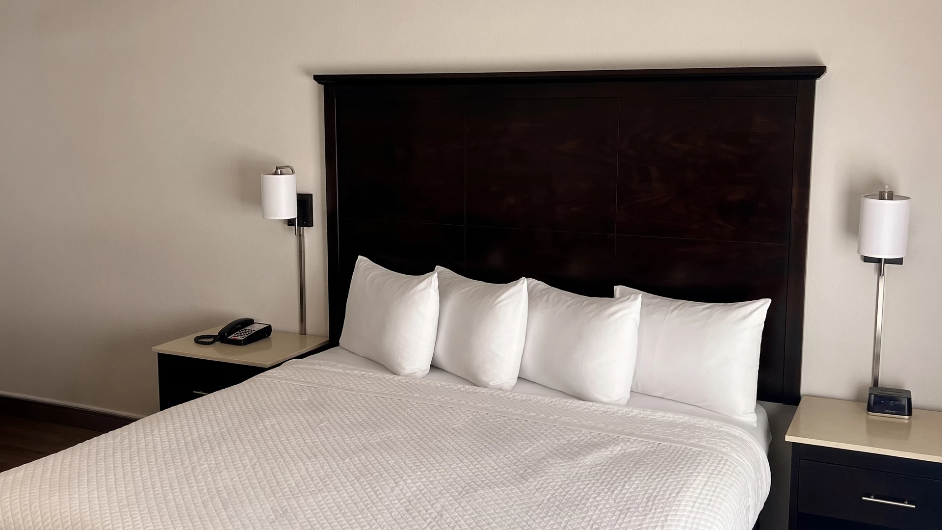 Cortona Inn and Suites Anaheim Resort — photo 11 of 60