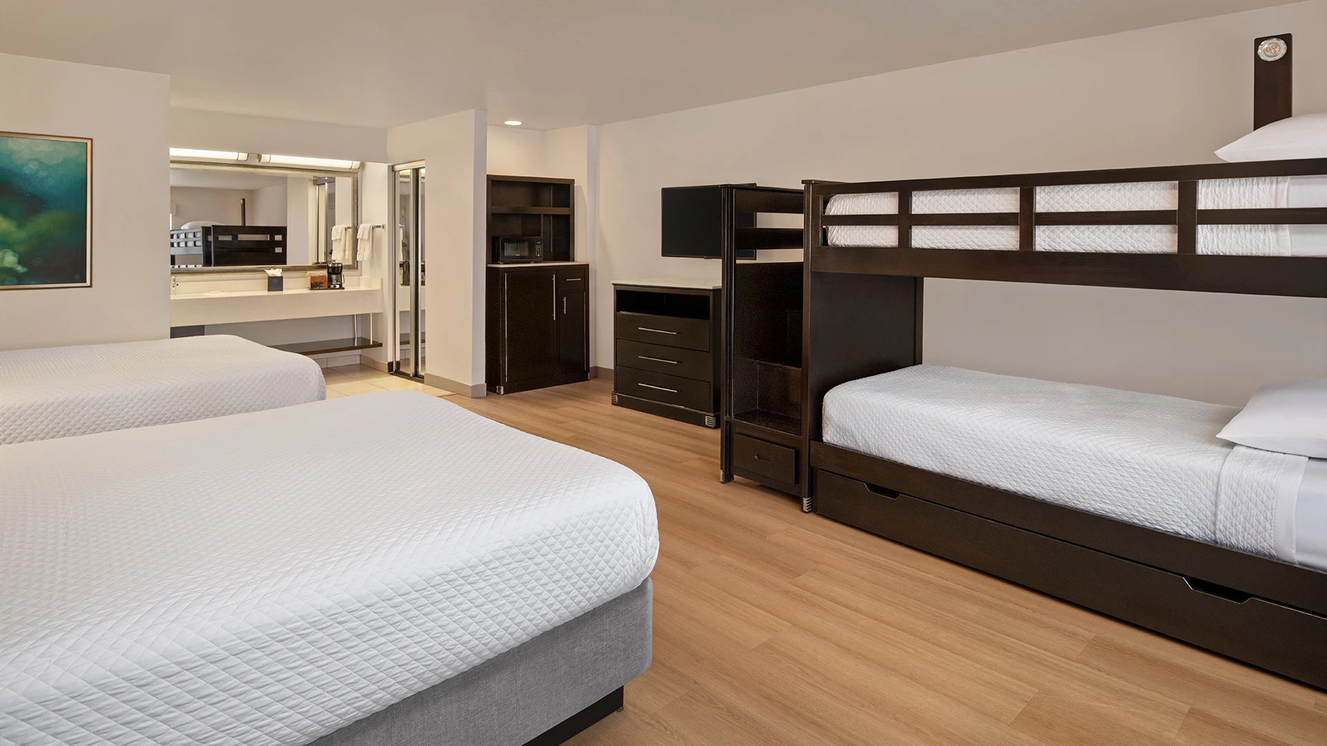 Cortona Inn and Suites Anaheim Resort — photo 44 of 60