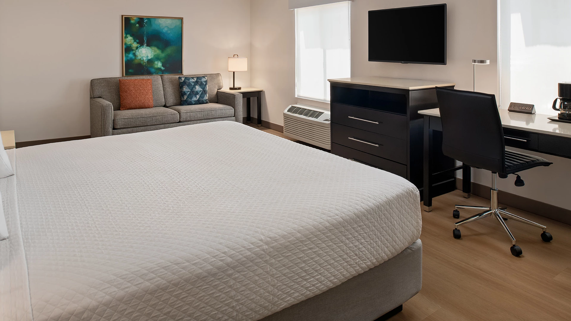 Cortona Inn and Suites Anaheim Resort — photo 48 of 60