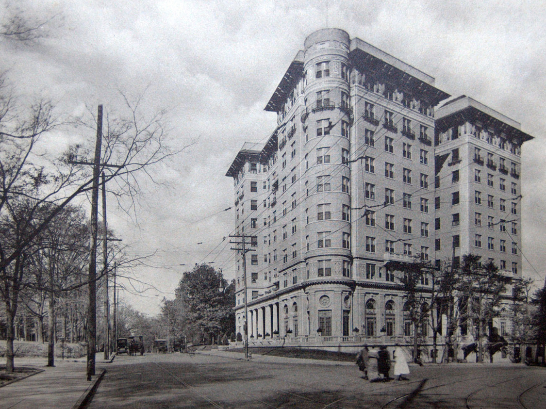 a large building with many windows
