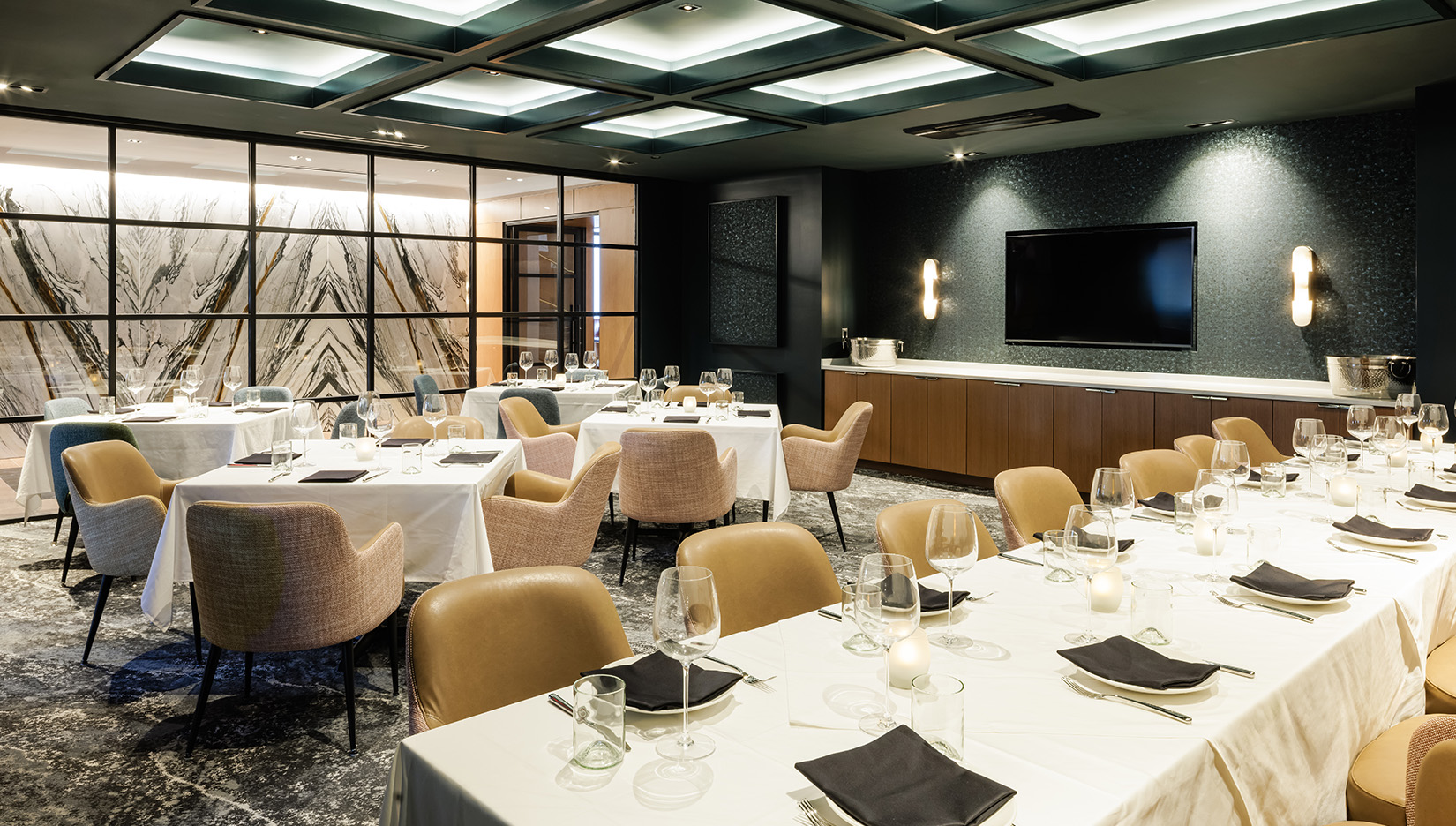 hiltonarlingtonrosslynthekey dining additionaloutlet inroomdining