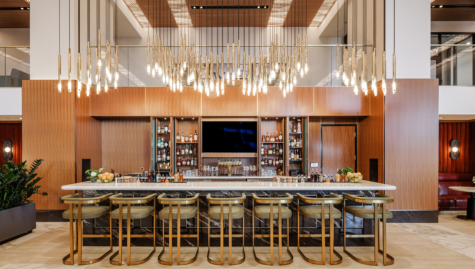 hiltonarlingtonrosslynthekey homepage pendantbarandlounge