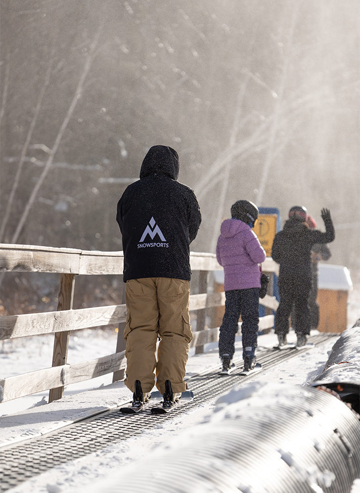 bromleysunlodge magic mountain quad winter slider image