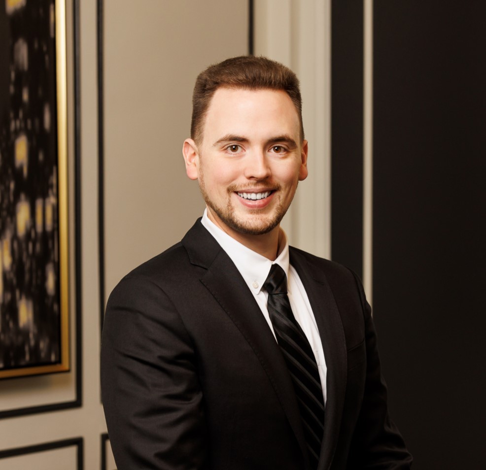 a man in a suit and tie