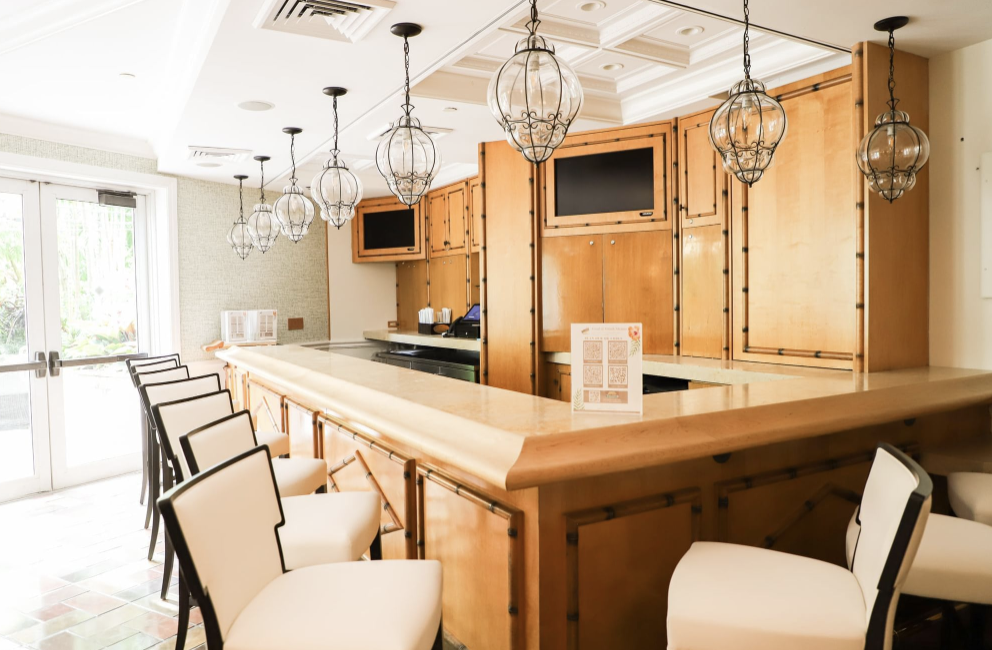 Preston’s Wine & Martini Lounge