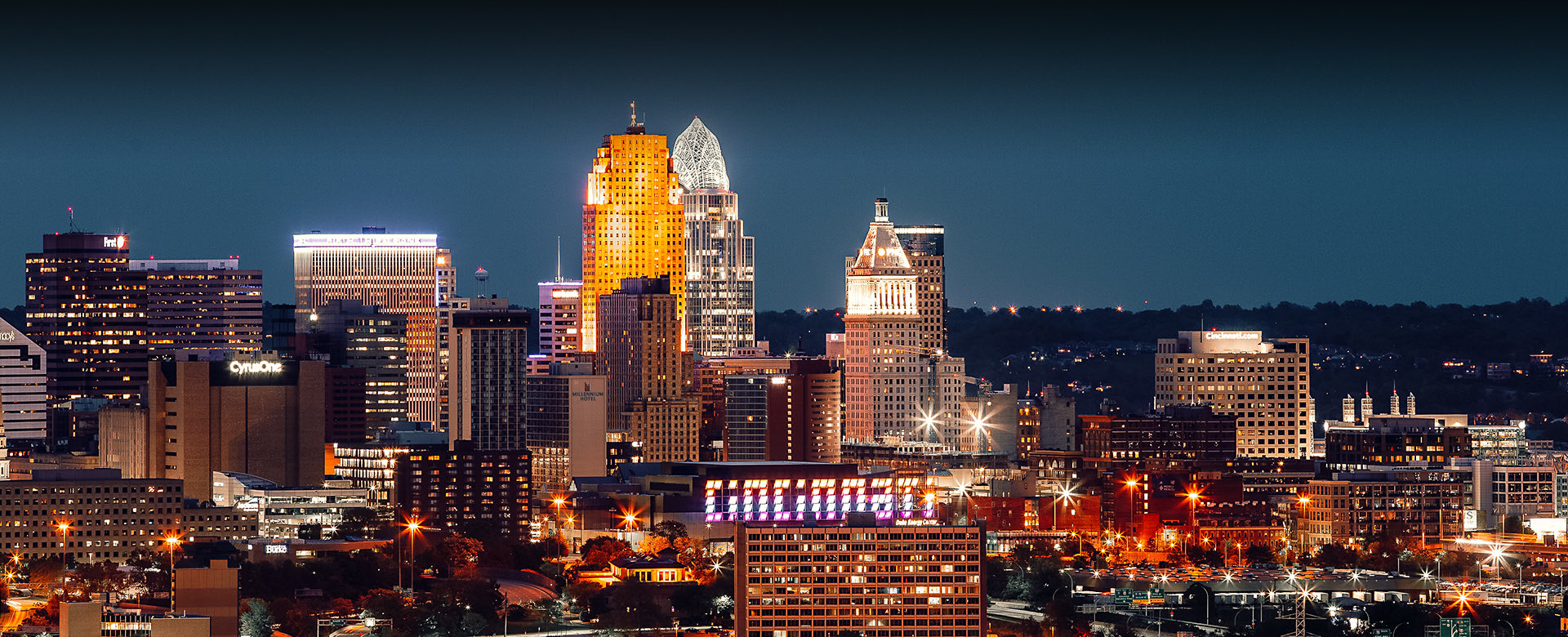 city skyline of downtown cincinnati at night