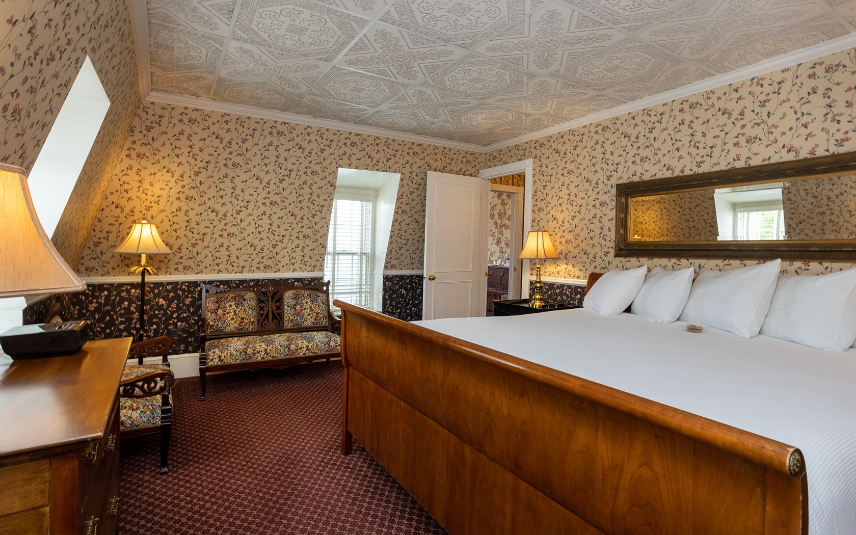 bayviewinn accomodations cherryblossomsuites 3 63220ab0227f7