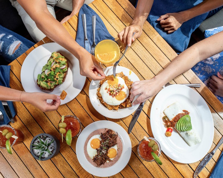 Treksplorer: Corner Restaurant — Modern Texas Cuisine in Downtown Austin