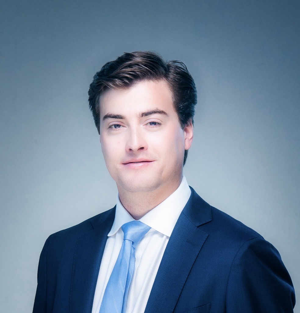a man in a suit and tie