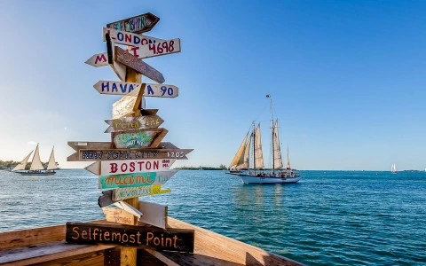 slefiemost point with ships behind it in the water