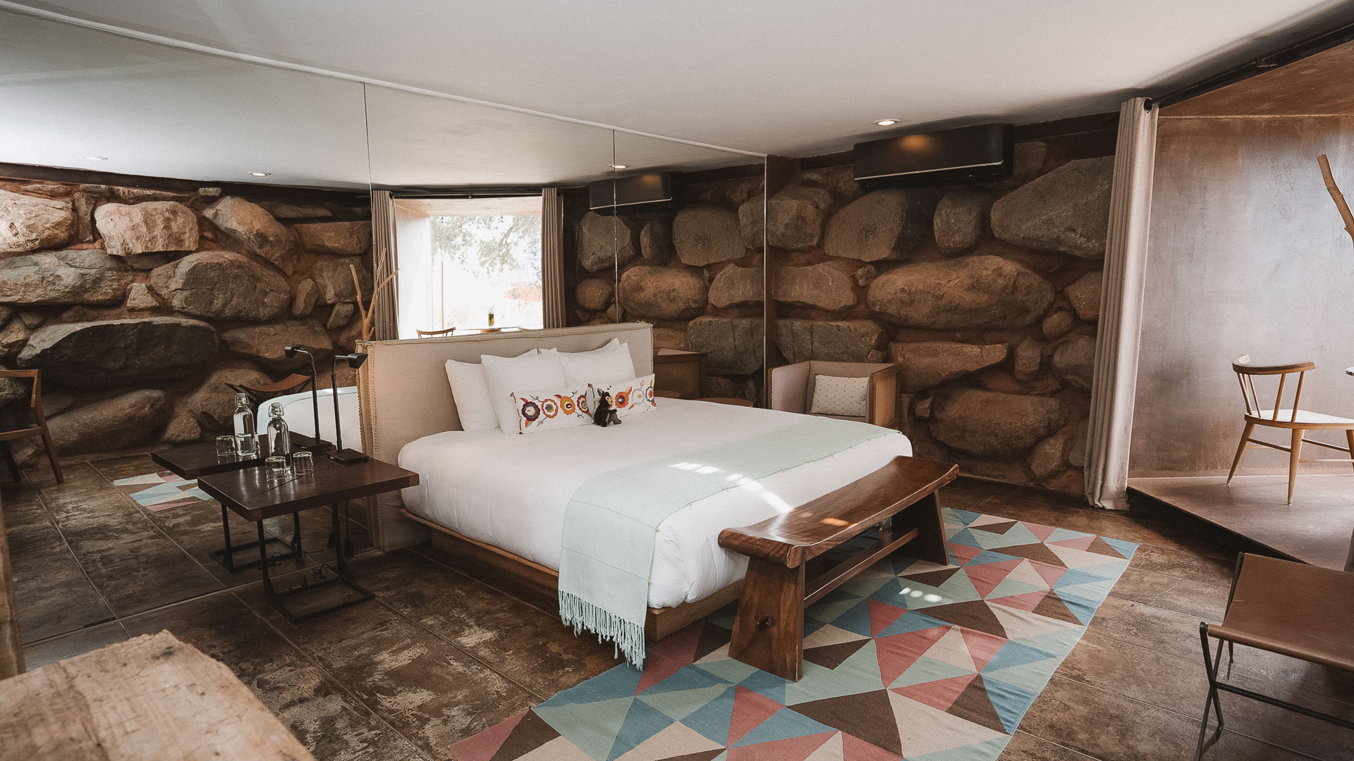 a room with a bed and a table