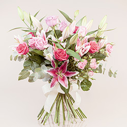 a bouquet of pink flowers