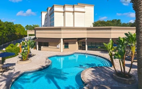 Overhead exterior view of the Buena Vista Suites hotel