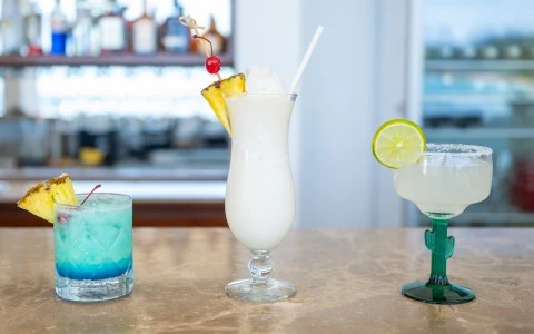 a two glasses of drinks