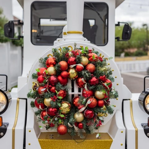 a wreath on a train