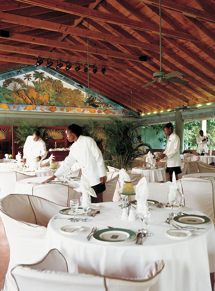 a group of people in a restaurant