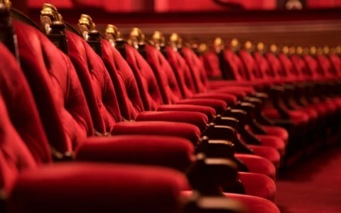 red theater seats