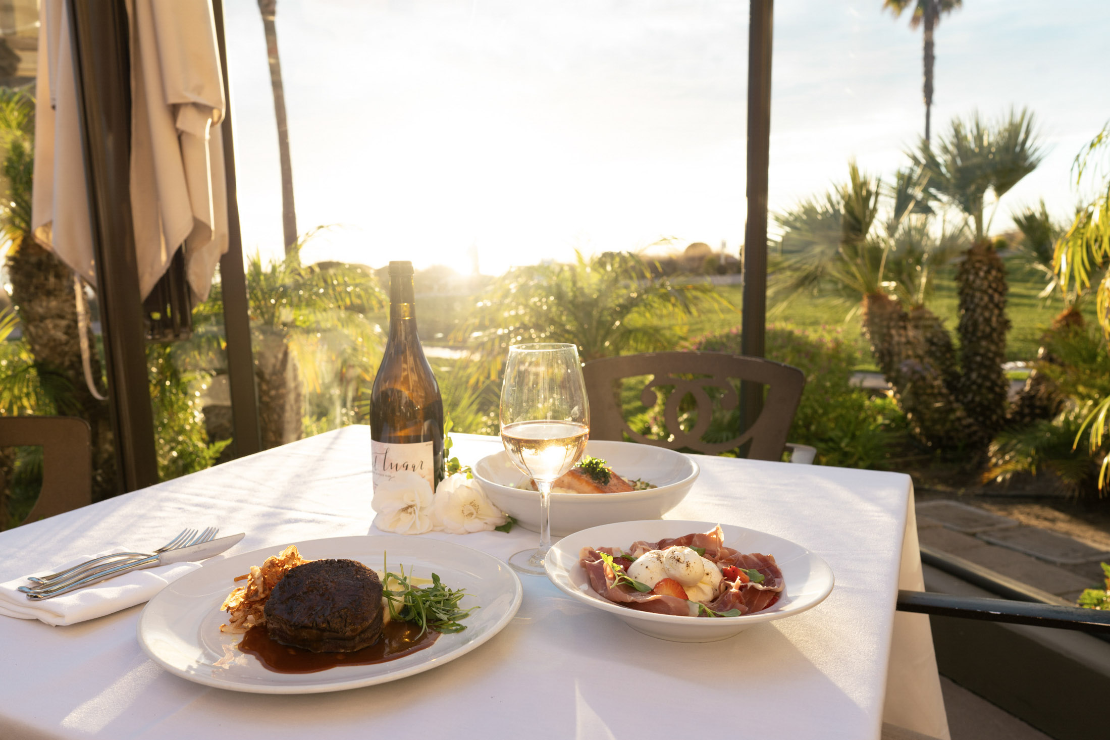 oceanfront pismo beach restaurant fine dining exceptional service at dolphin bay resort & spa. Lido restaurant & lounge