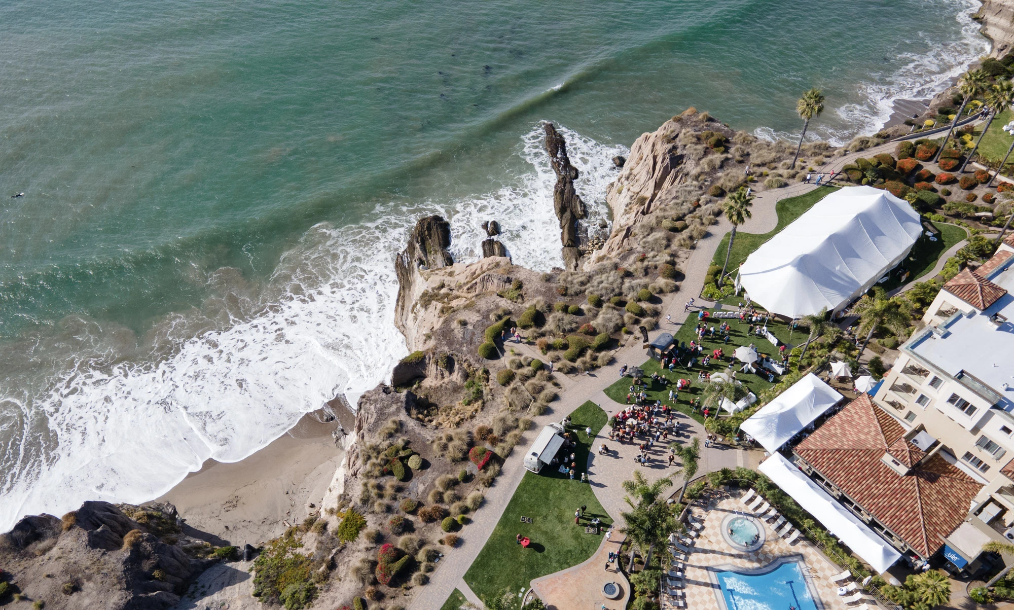 Shell Beach Food & Wine event at Dolphin Bay Resort & Spa in Pismo Beach, CA. Enjoy tastings from hand-selected wineries, breweries, and distilleries, along with bites from standout local food purveyors, all set with live music atop the bluffs at Dolphin 