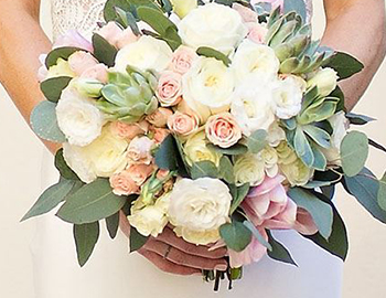 Bouquet of pink and white roses