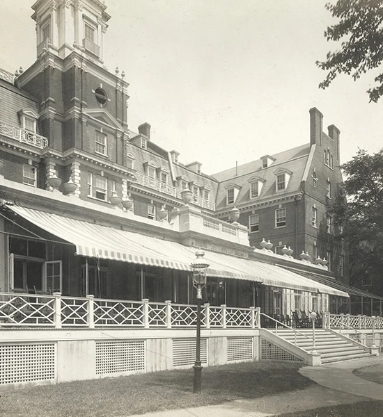 historical photograph of garden city hotel