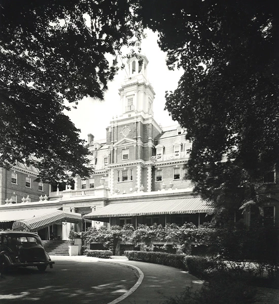 historical photograph of garden city hotel