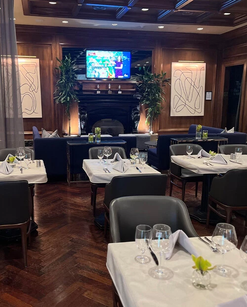 King Bar Garden City Hotel