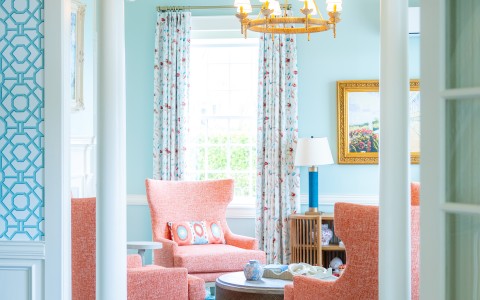 Parlor at Harbour View Inn