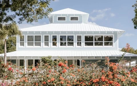 Outside view of heritage park 