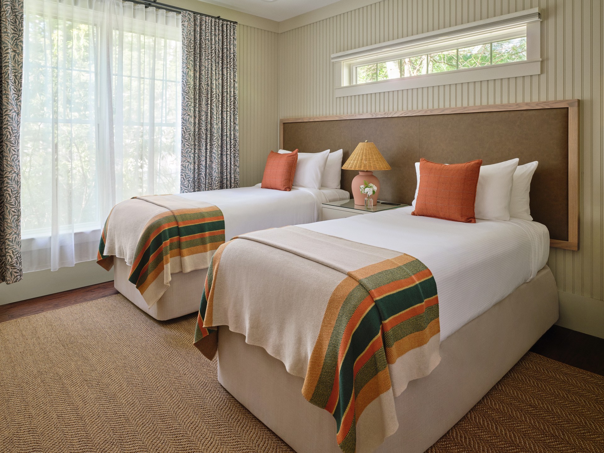 Woodlands Cottage Twin Beds at Hidden Pond in Kennebunkport Maine