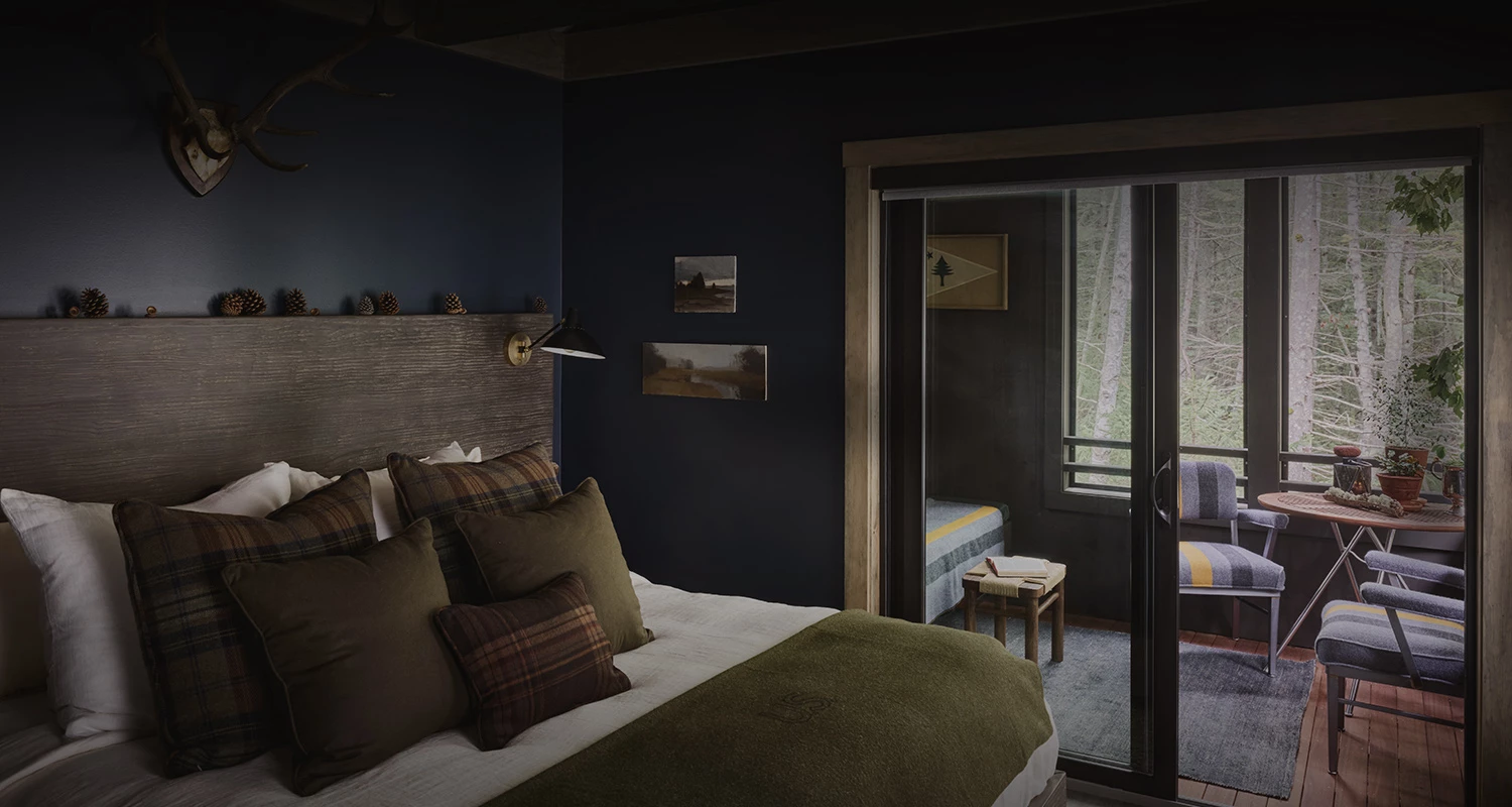 Mini-moon at Hidden Pond Kennebunkport, Maine