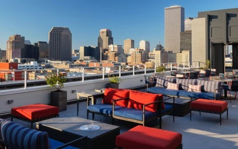 higgins rosiesontheroof header 02