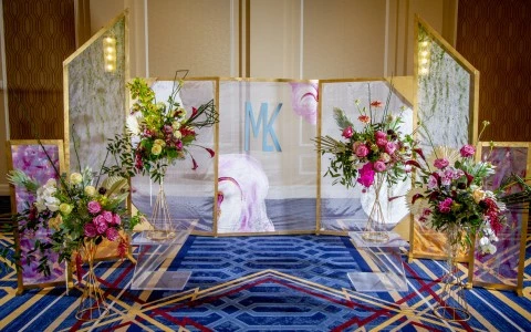 wedding spot with a crystal wall behind24