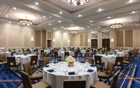 wedding room with cups of wine and wedding deco 18