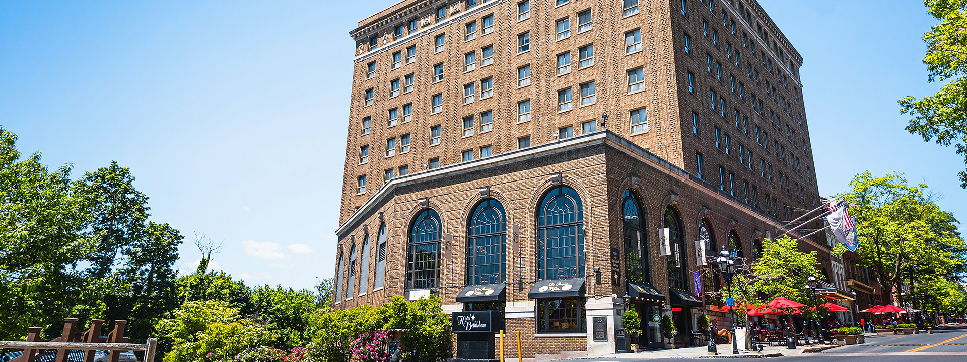 a building with many windows