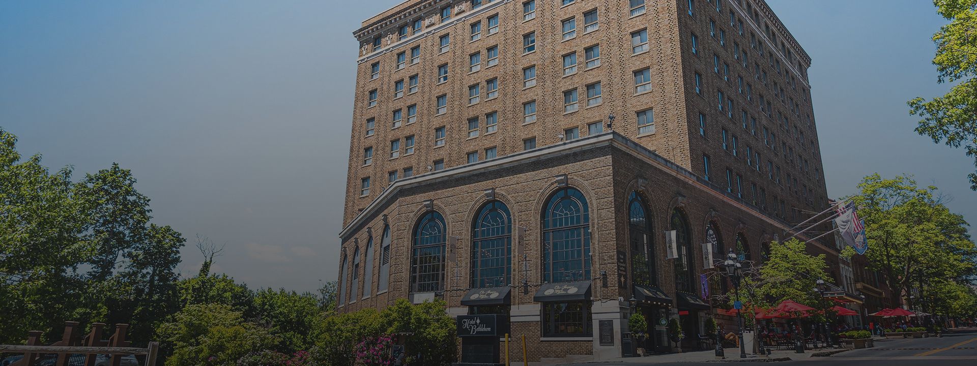 a building with many windows