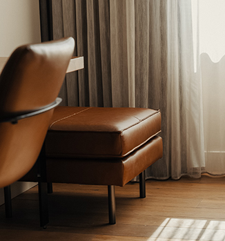 a chair and a desk in a room