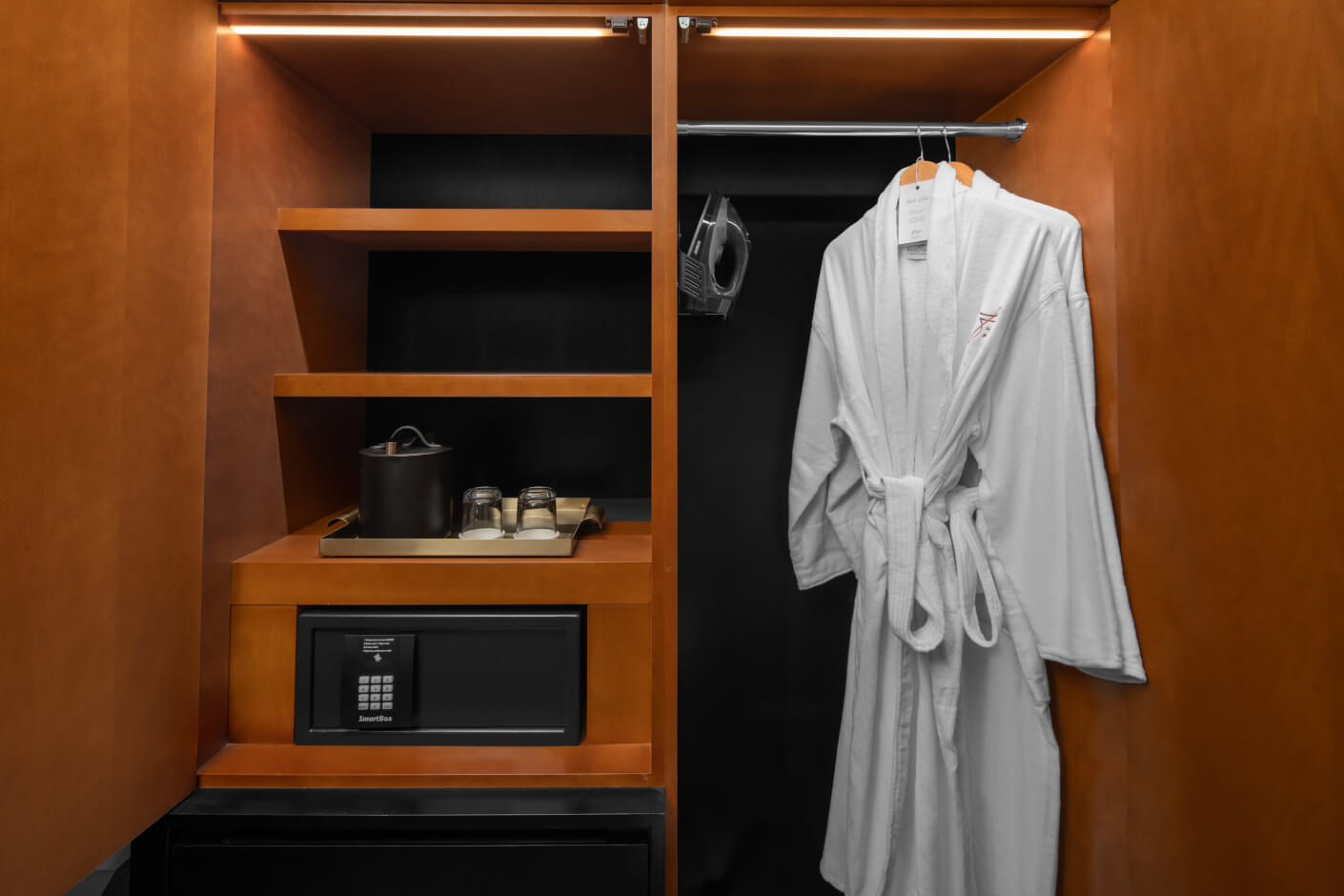 curio_bnamoqq_closet_amenity