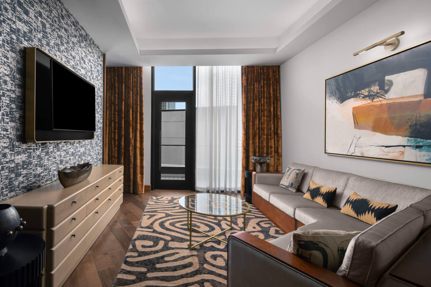 curio_bnamoqq_hospitality suite_living_room