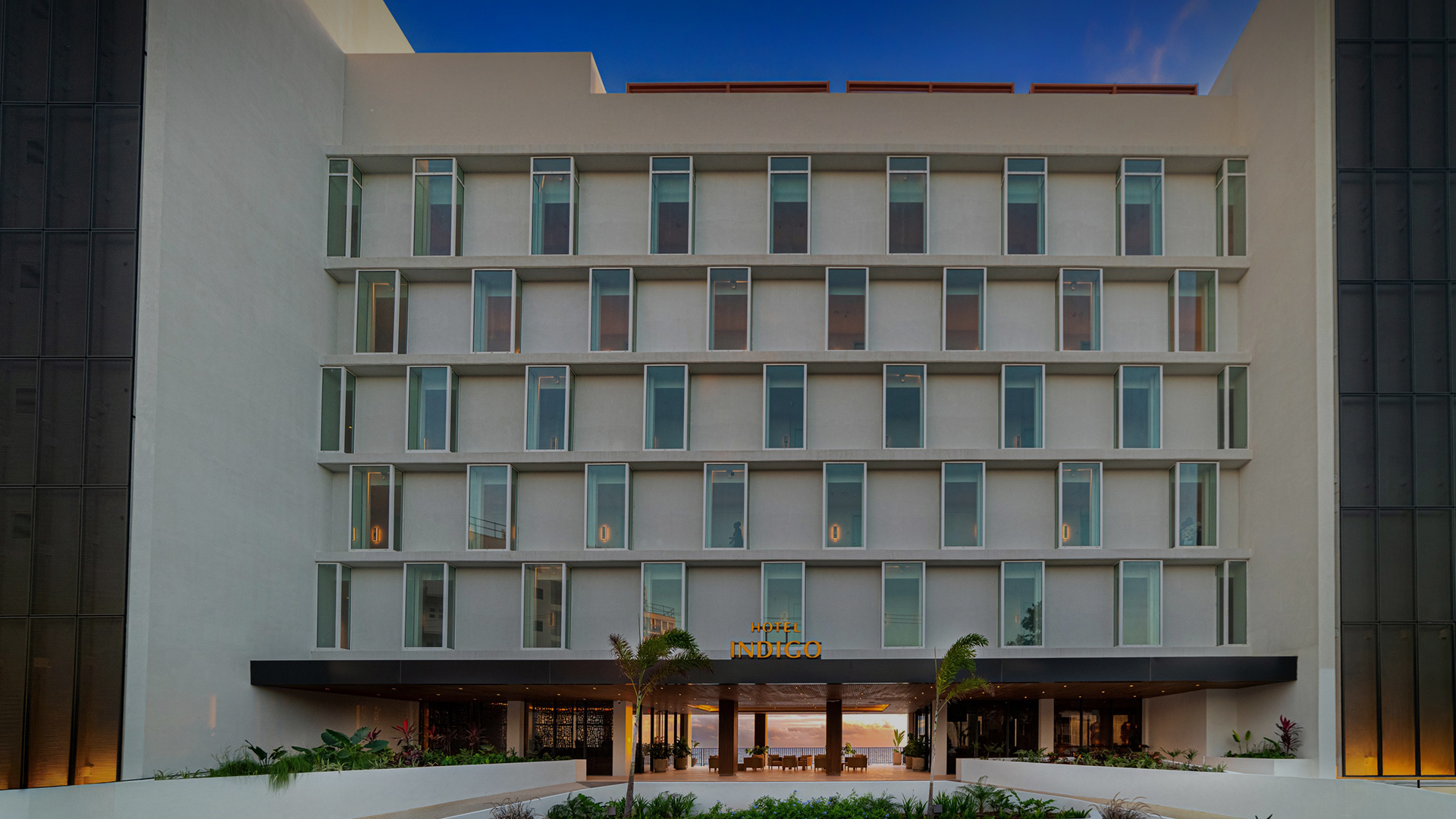 a building with many windows
