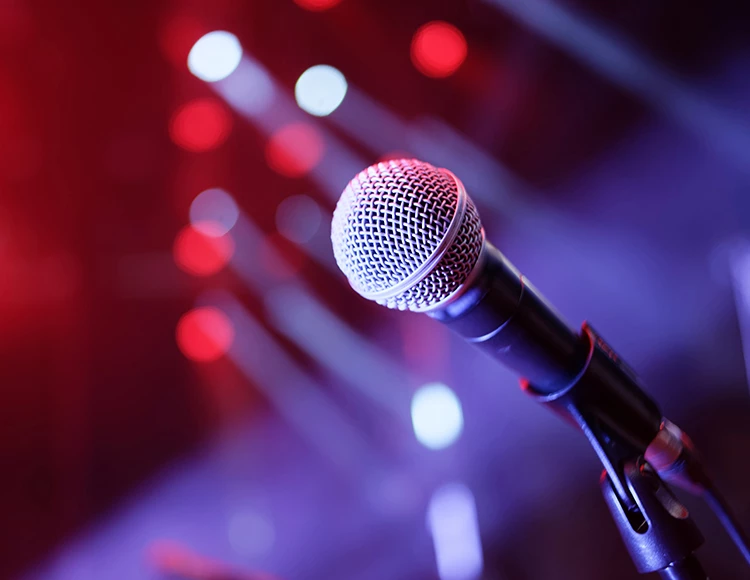 a close up of a microphone