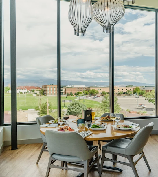 food_with_view1-642c2fa413de0.jpg
