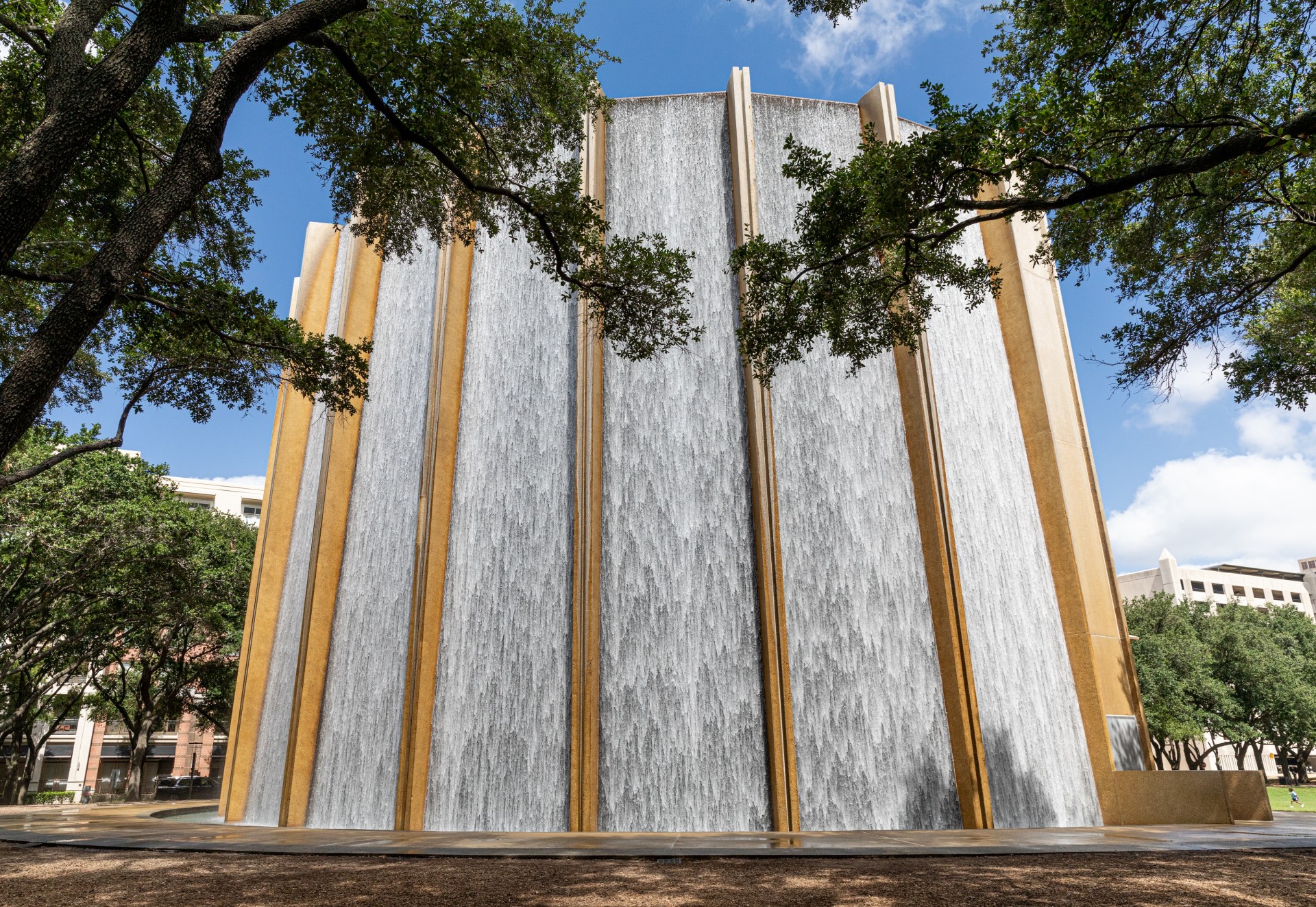 a waterfall in a park
