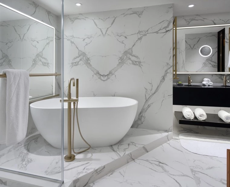 monument corner suite bathroom