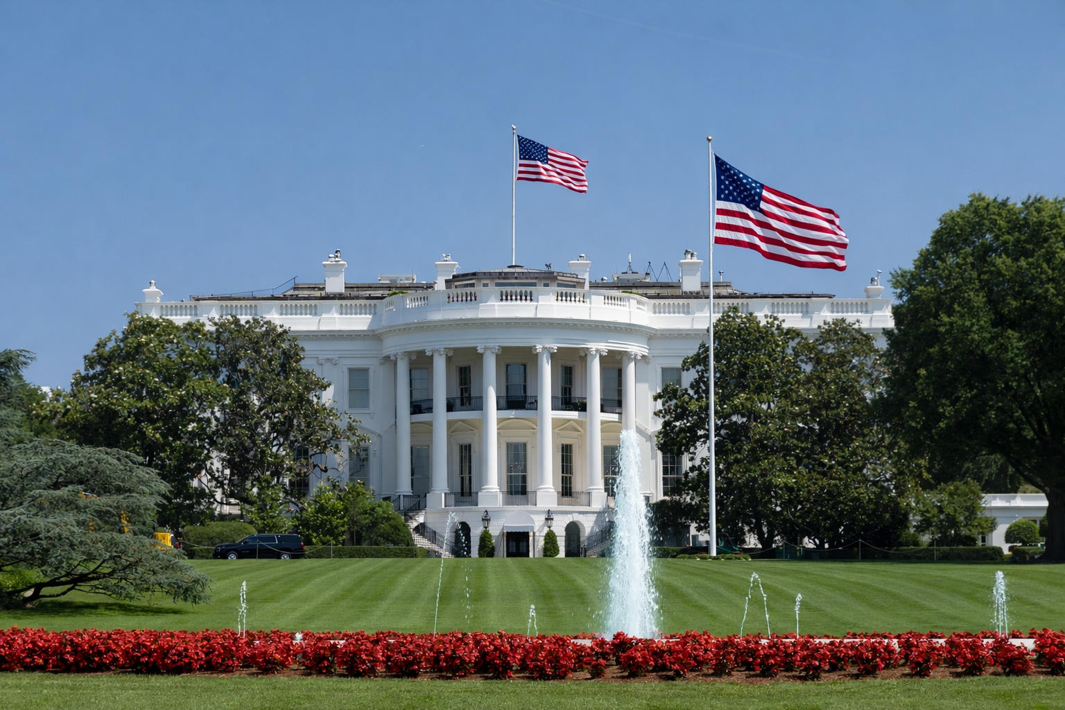 White House North Lawn exterior view in Washington DC for visitors planning a White House tour