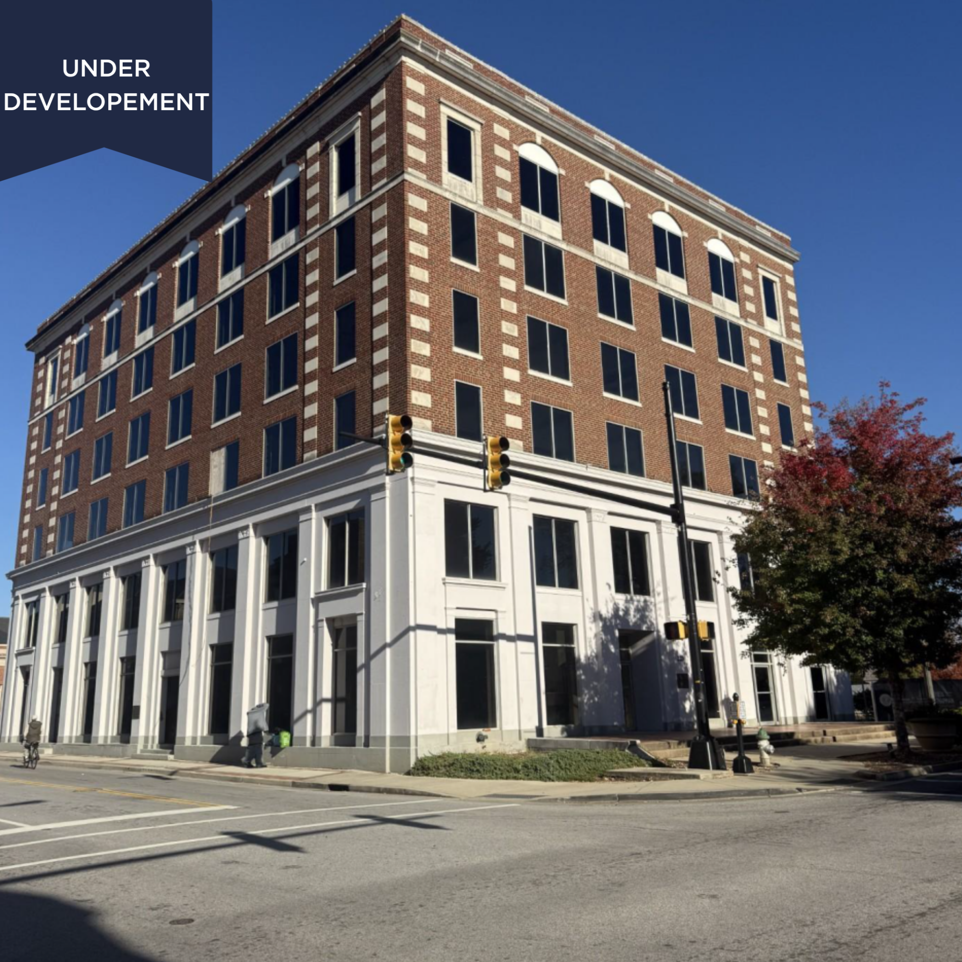 a building with many windows