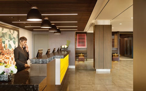 intercontinental saint paul riverfront guest room check in desk